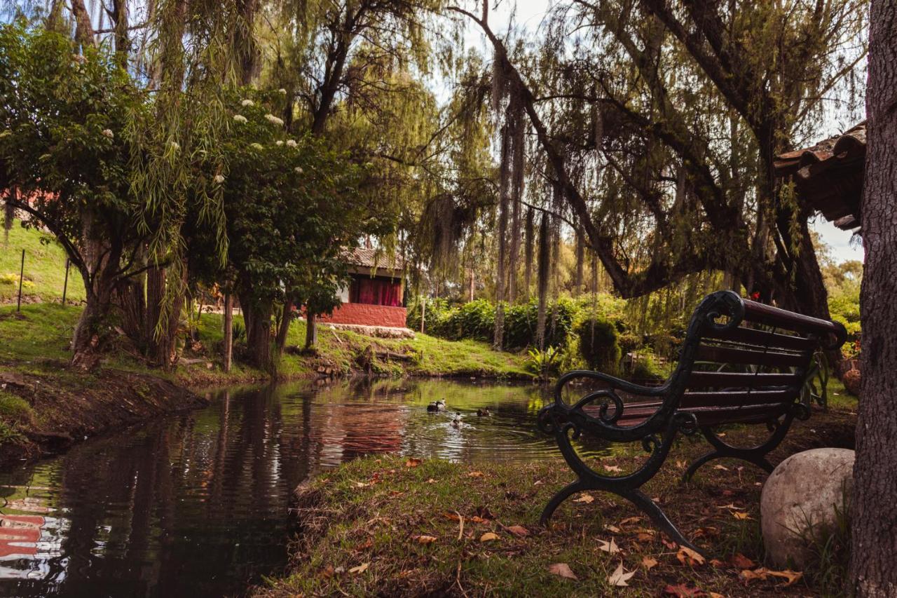 Hotel Y Centro De Convenciones Pueblito De Yerbabuena Paraiso Natural Chía 외부 사진
