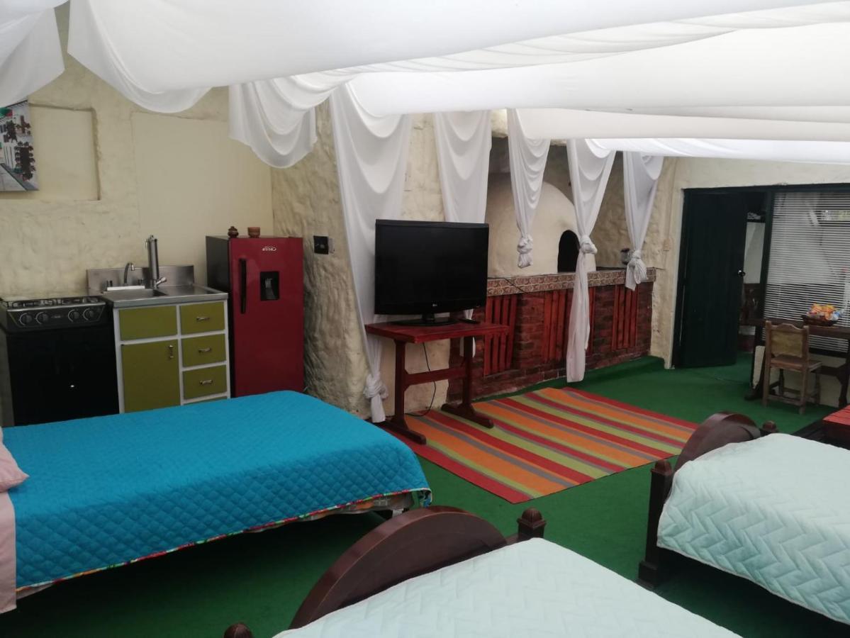 Hotel Y Centro De Convenciones Pueblito De Yerbabuena Paraiso Natural Chía 외부 사진