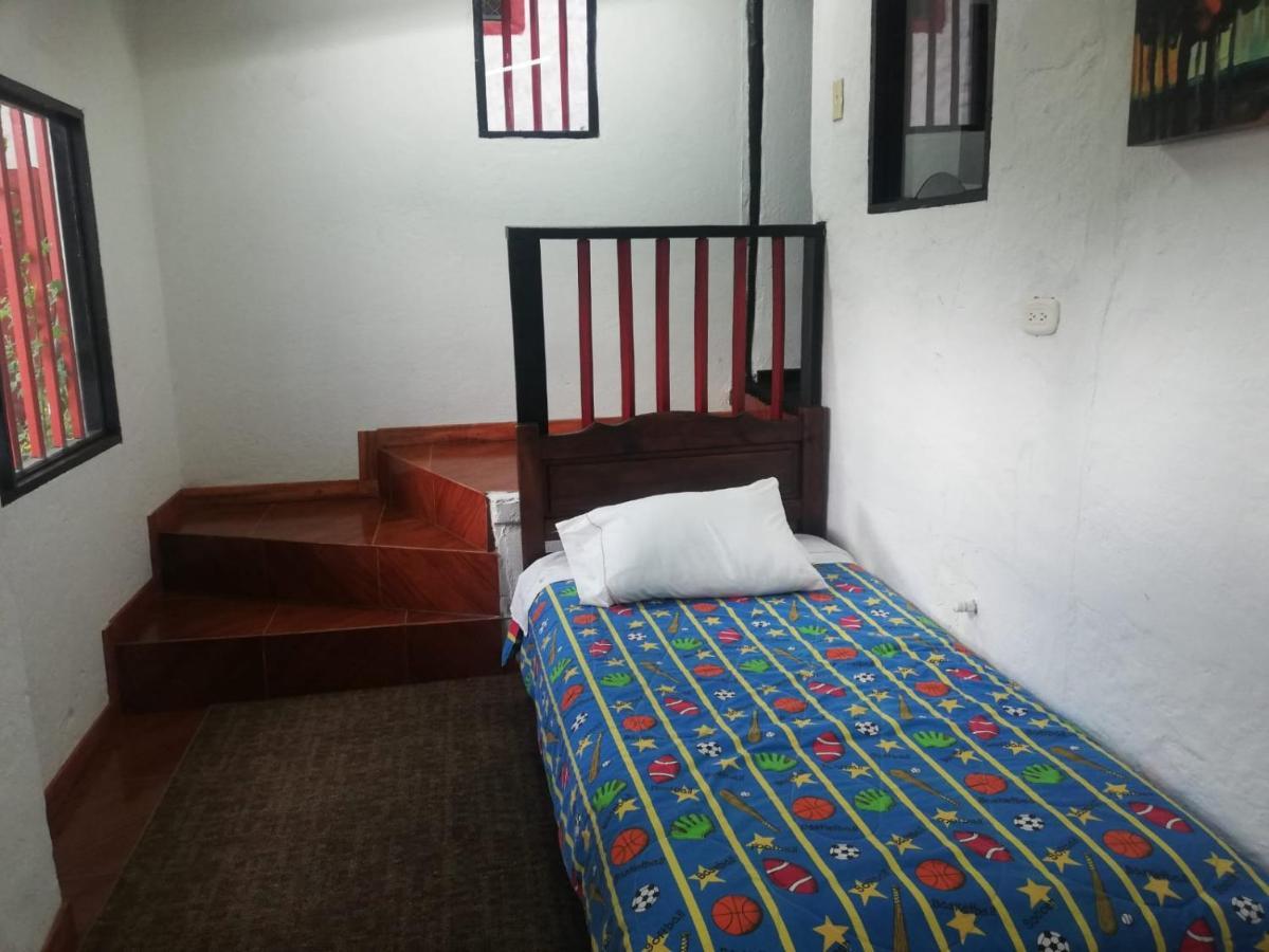 Hotel Y Centro De Convenciones Pueblito De Yerbabuena Paraiso Natural Chía 외부 사진
