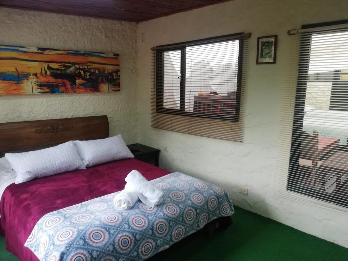 Hotel Y Centro De Convenciones Pueblito De Yerbabuena Paraiso Natural Chía 외부 사진